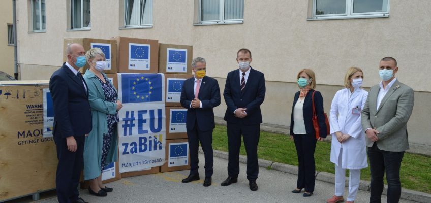 EU Ambassador Sattler delivers protective equipment for the University Clinical Center Tuzla