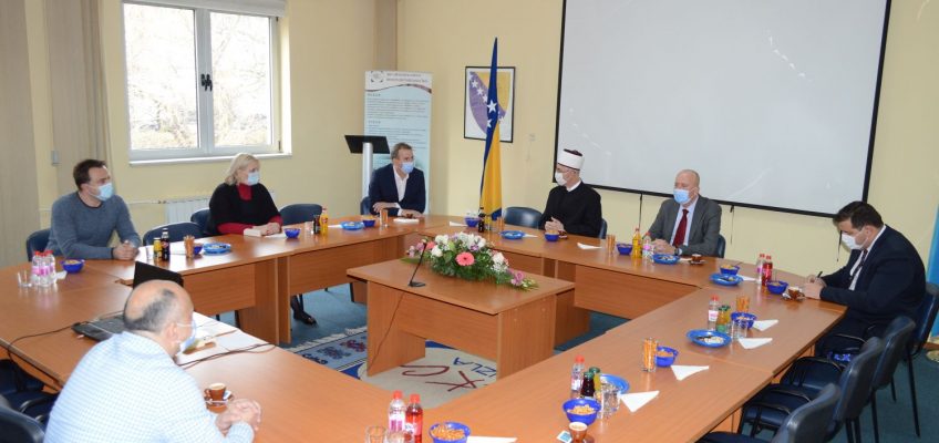Mufti Fazlović visits Clinical Center Tuzla