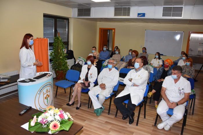 Tecaj UZ vrata8102021