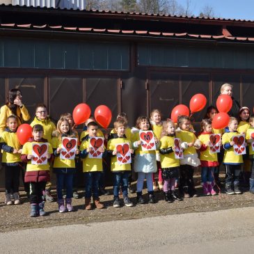 “PIPOL” and “Aladin” visited little patients at the Department of Hematology and Oncology