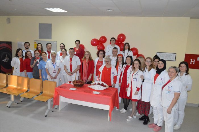 Dan crvenih haljina (1)