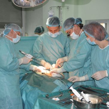 Successful Living Donor Kidney Transplantation at the University Clinical Center Tuzla