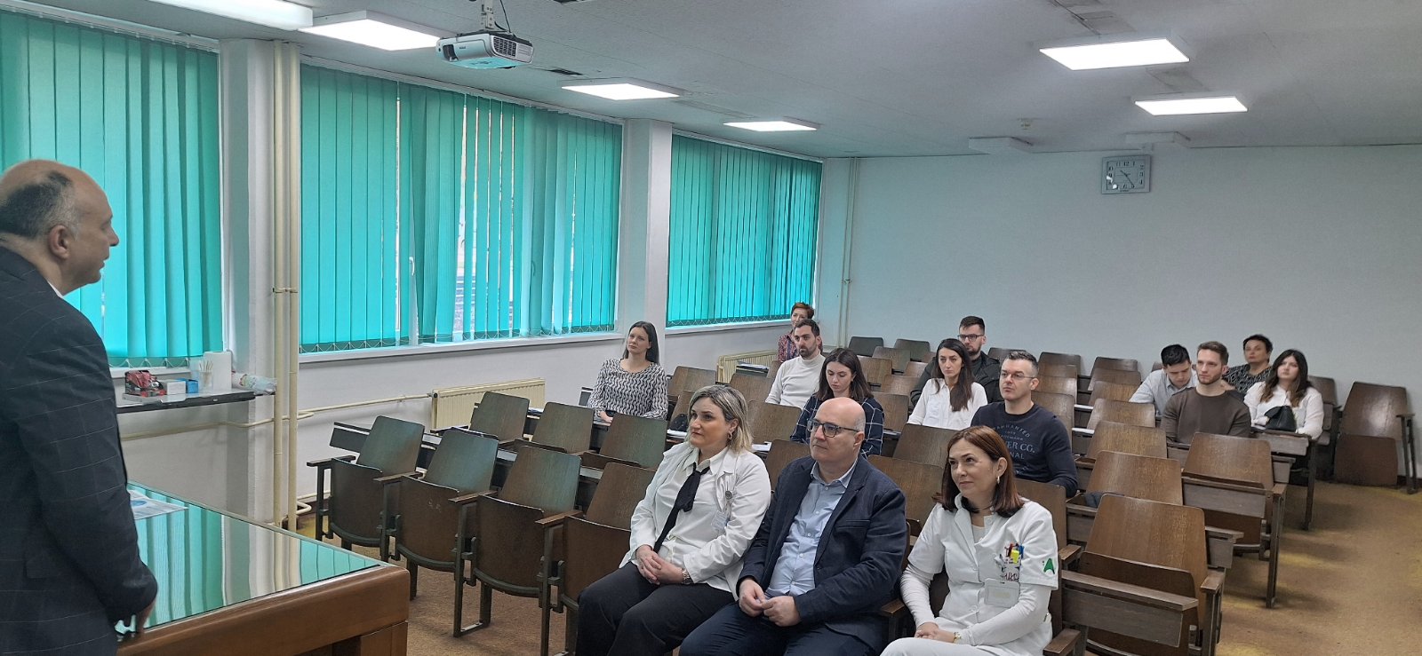 IMG-435bde198af1a102e8350d17150b0e68-V