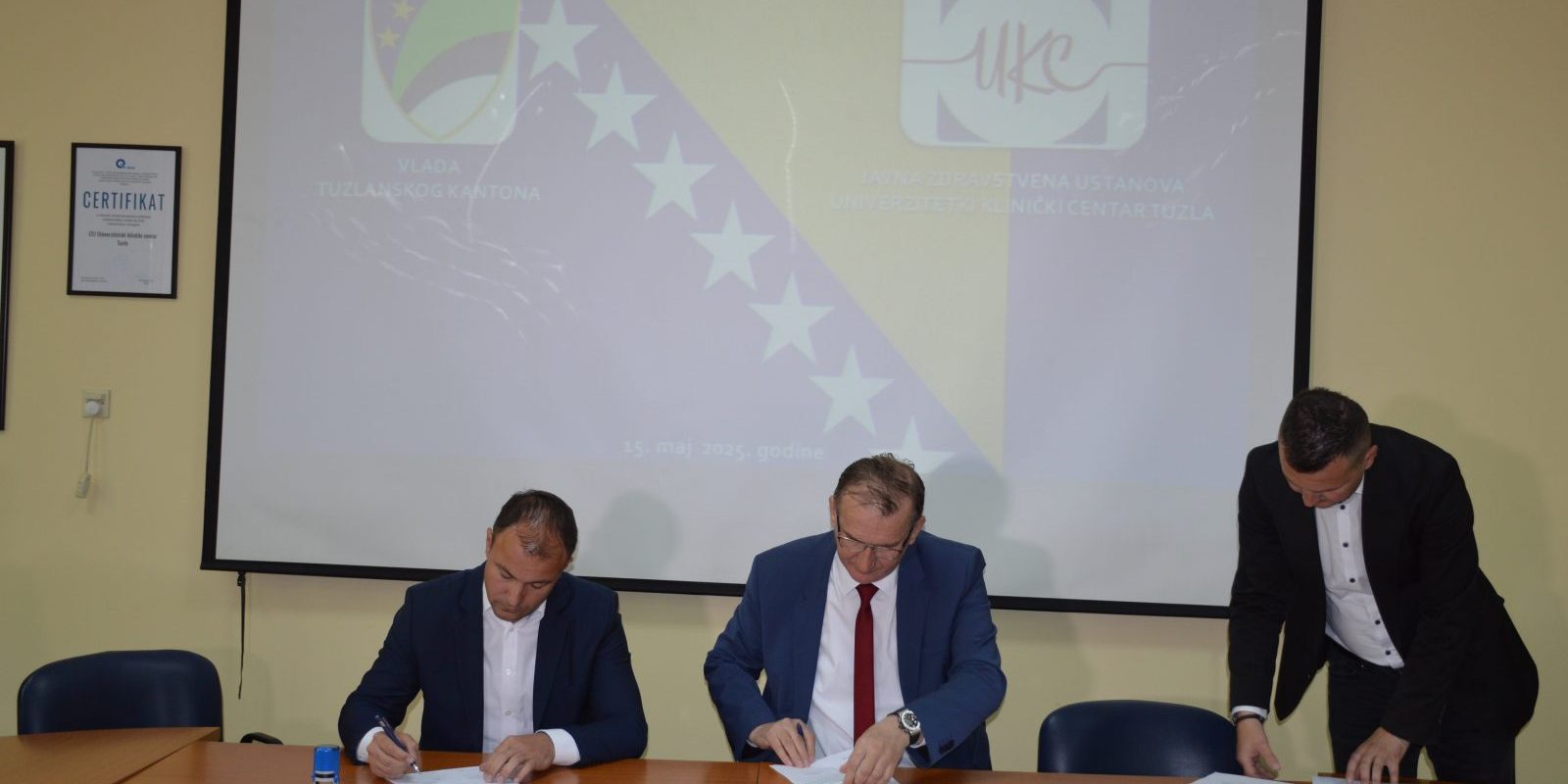 POTPISIVANJE UGOVORA O NABAVCI MEDICINSKE OPREME 15 05 2025 (3)