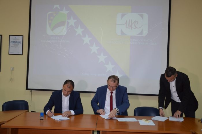 POTPISIVANJE UGOVORA O NABAVCI MEDICINSKE OPREME 15 05 2025 (3)