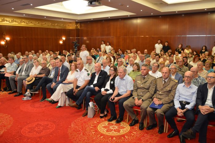 Simpozij Ratna hirurgija (1)